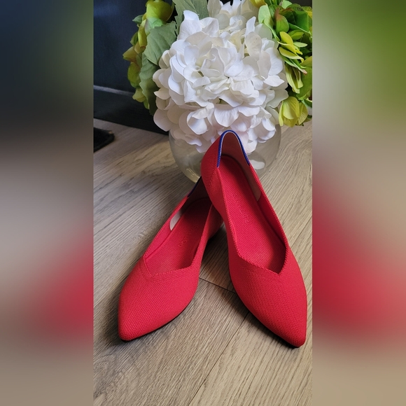Rothy's The Point Chili Red Flats, Red Trim Insoles, Women's US 8.5 EU 39 - Picture 2 of 16